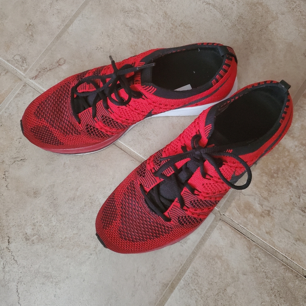 Nike Flyknit Unisex Running Shoes